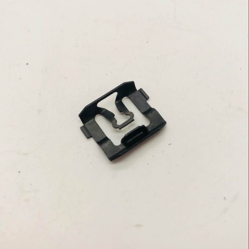 CLIP WINDSCREEN MOULD RETAINER XR-C - EACH