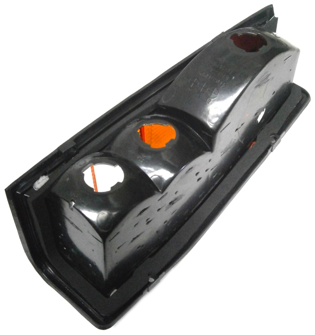 TAIL LIGHT XD-H UTE/VAN STD REPRO.......RH