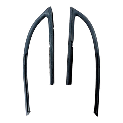 SEAL QUARTER VENT FRONT XK-P SED/WAG/UTE/VAN