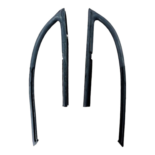 SEAL QUARTER VENT FRONT XK-P SED/WAG/UTE/VAN