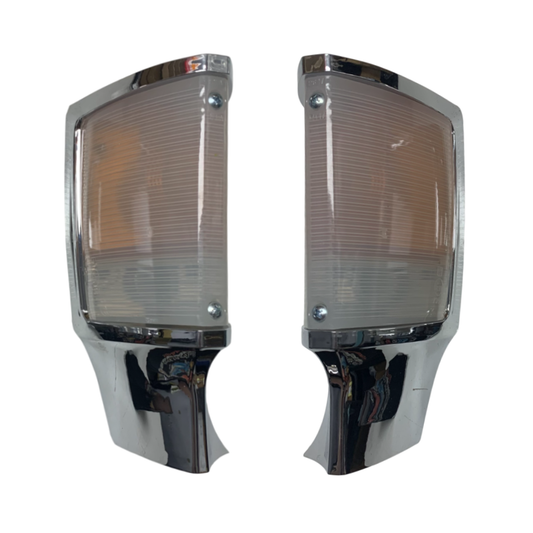 PARKLIGHT/INDICATOR ASSEMBLYS XA/ZF REPRO - NO GLOBE HOLDERS - PAIR